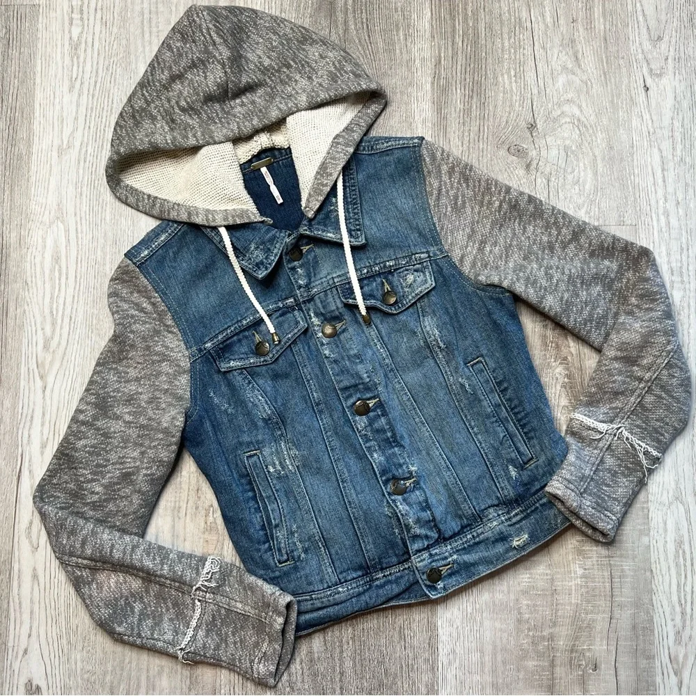 Free People Hooded Denim Jacket Size XS Cotton Distressed Removable Hood - Picture 2 of 13